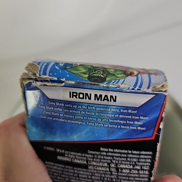 Hasbro Marvel Avengers IRON MAN 6" Scale Action Figure - Picture 6 of 9